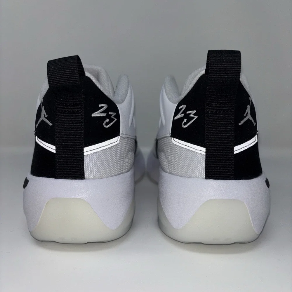 Jordan max aura